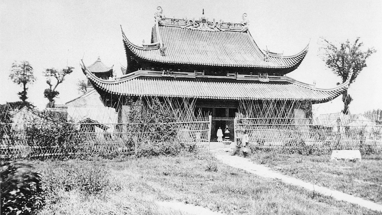 12 incredible photos of historic Shanghai landmarks